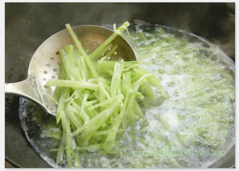 蒜泥莴笋丝的做法(素菜)